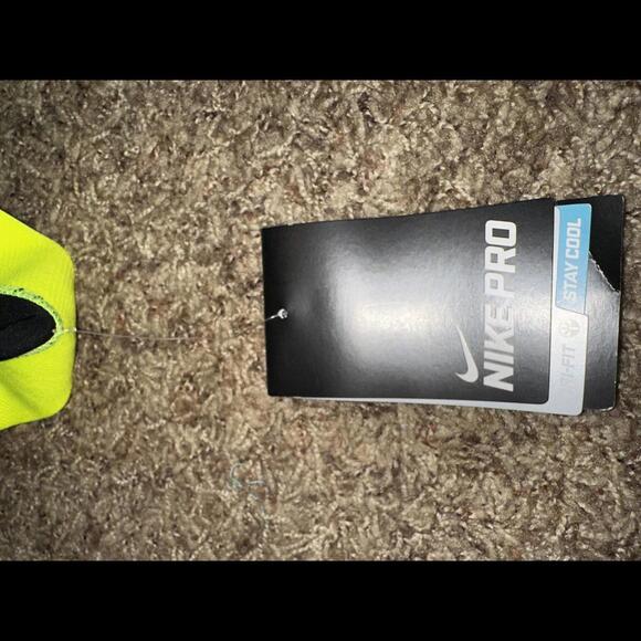 Nike Women's Dri-Fit Pro 3 Big Dot Training Shorts - Picture 12 of 12